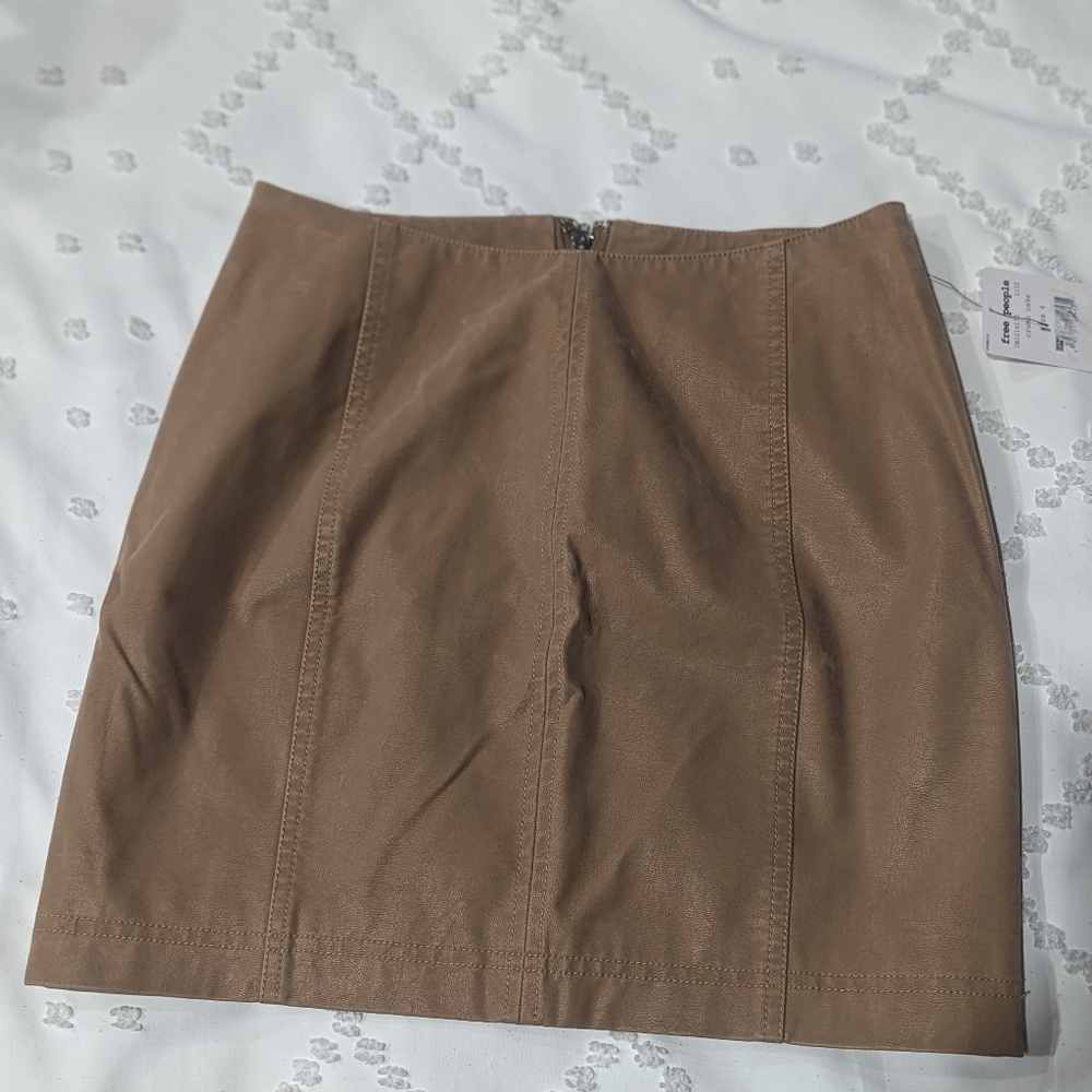 Free People Brown (Crumb Cake) Faux Suede Mini Skirt Sz 4 - Picture 7 of 11